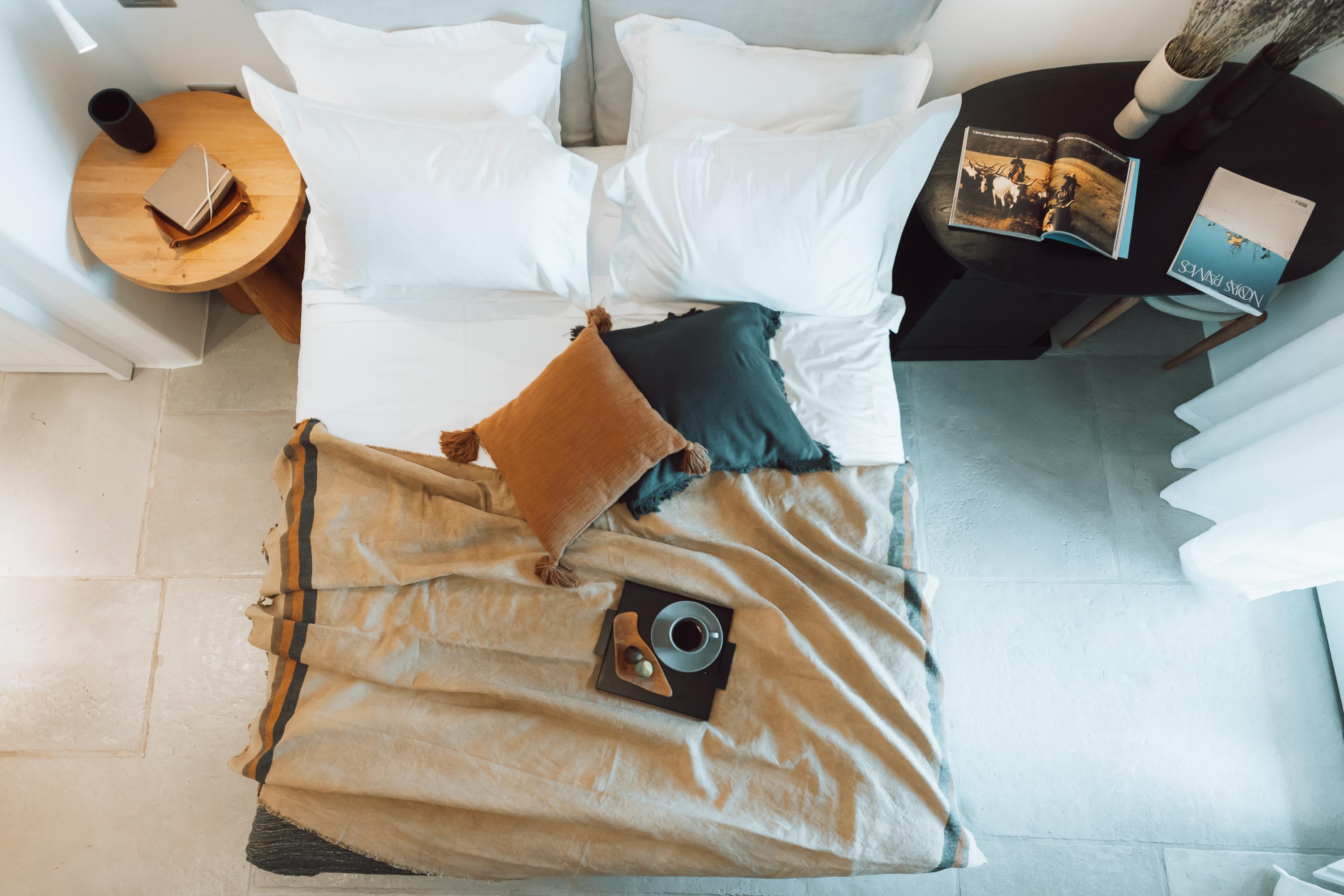 Mykonos Ammos Hotel - Small Luxury Hotels Of The World Ornos  Esterno foto A bed