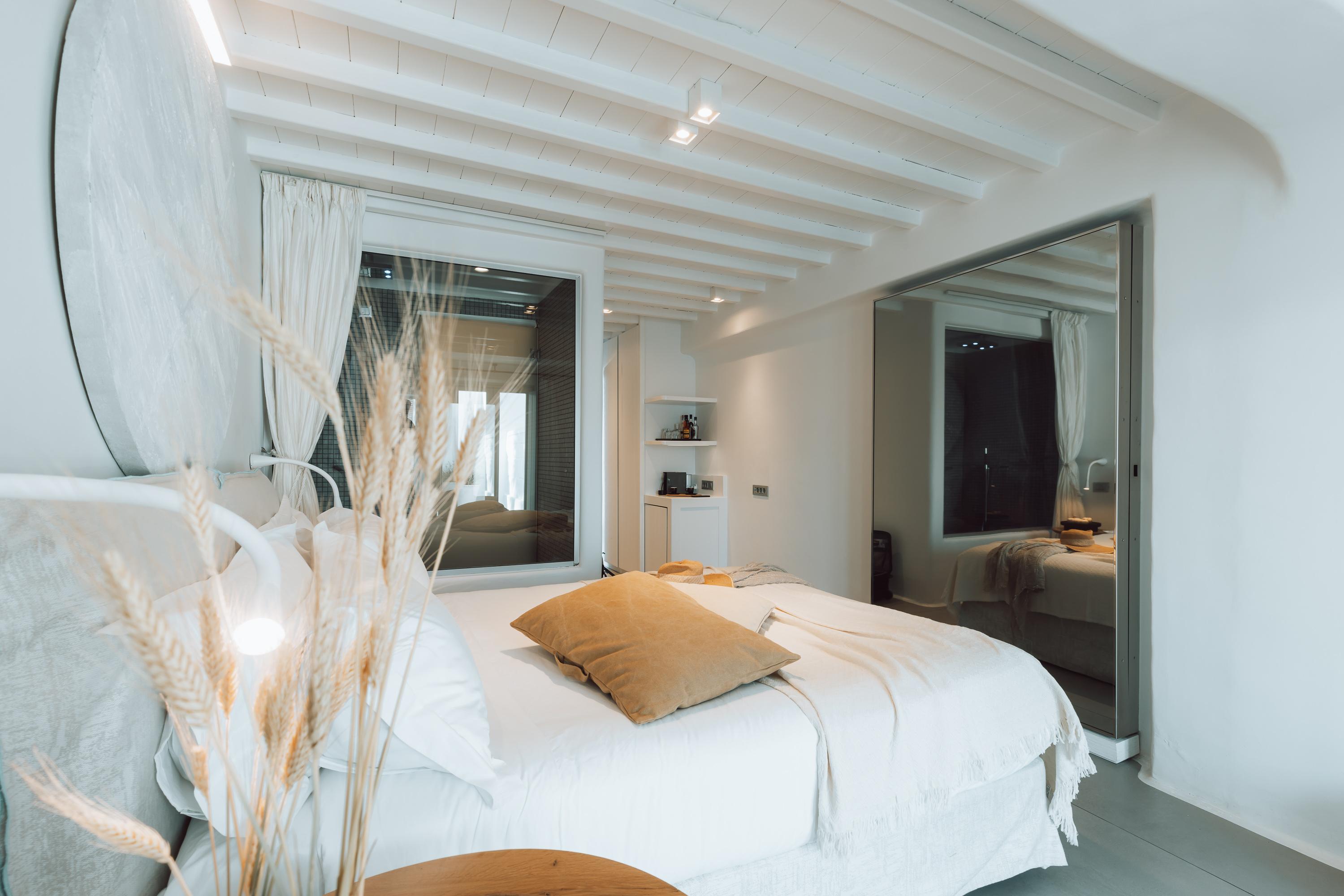 Mykonos Ammos Hotel - Small Luxury Hotels Of The World Ornos  Esterno foto A bedroom