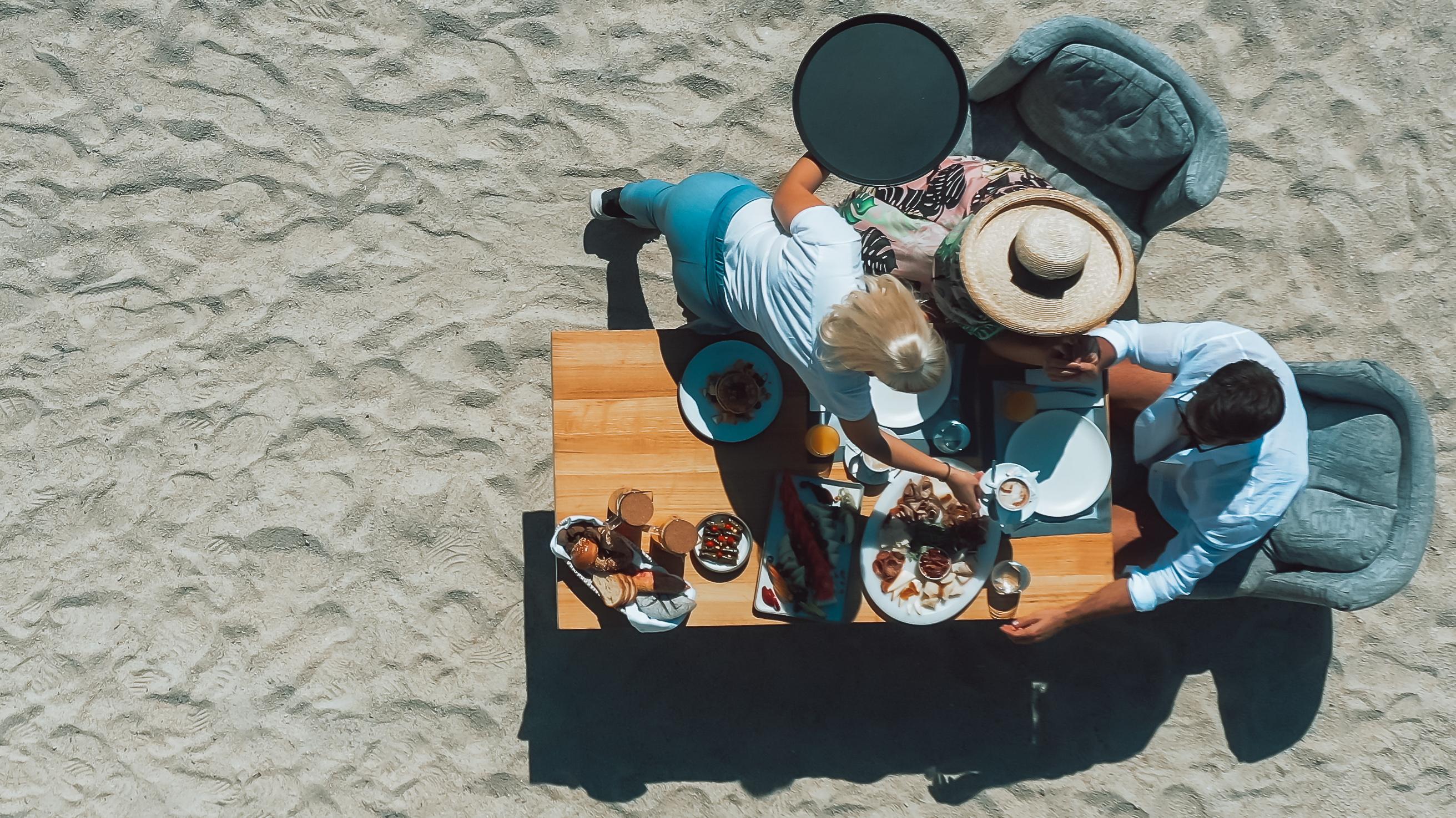 Mykonos Ammos Hotel - Small Luxury Hotels Of The World Ornos  Esterno foto Aerial view of a picnic